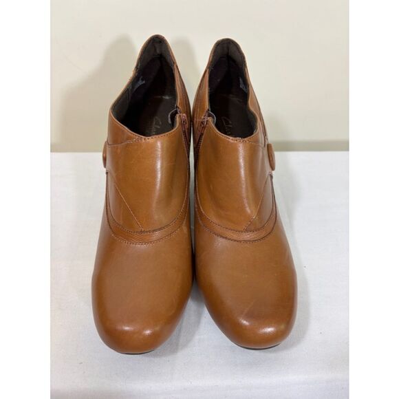 Women's Clarks Brown Leather Ankle Boots Size 11M - Picture 1 of 7